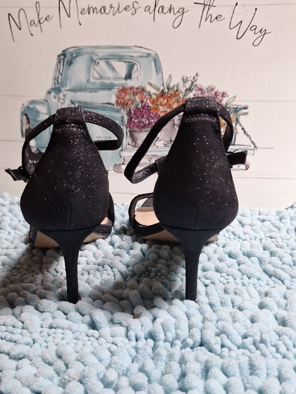 Gianni Bini Black Glitter Strappy T‑Strap Heels - Picture 3 of 8